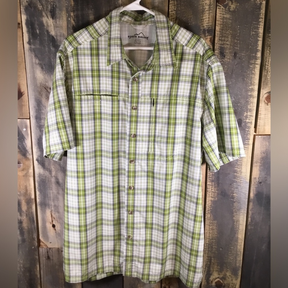 Eddie Bauer short sleeve button down casual outdoor shirt men’s size XLT